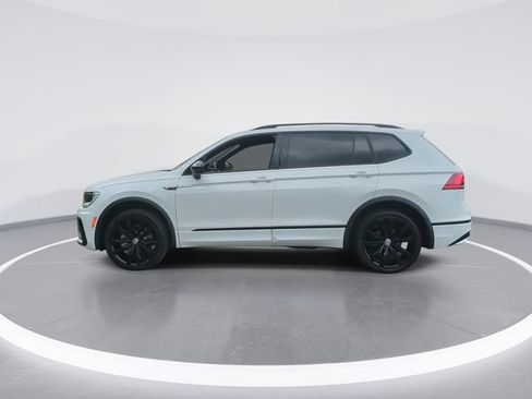 Used 2021 Volkswagen Tiguan SE AWD/4WD image 5