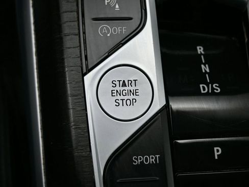 Used 2024 BMW 330i xDrive 330i xDrive w/ Convenience Package image 20