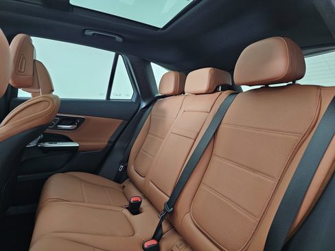 New 2026 Mercedes-Benz GLC 300 4MATIC image 23