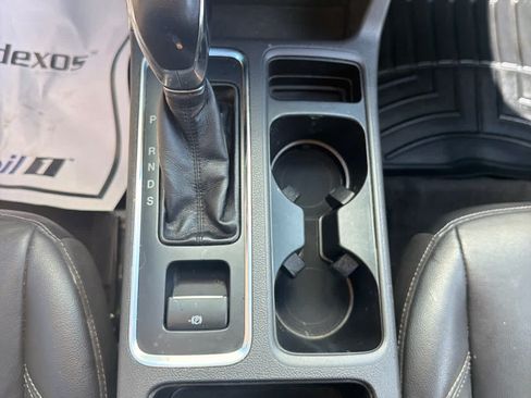 Used 2018 Ford Escape Titanium FWD image 18