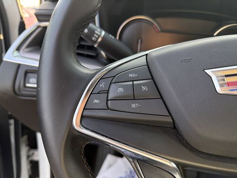 Used 2022 Cadillac XT5 Luxury image 14