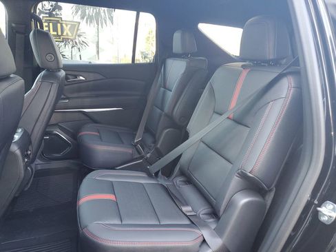 New 2026 Chevrolet Traverse RS w/ LPO, Floor Liner Package image 15