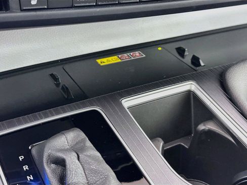 Certified 2026 Toyota Sienna XLE FWD image 29