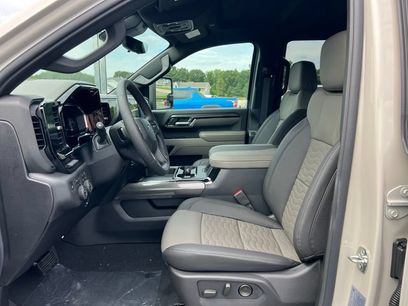 New 2026 Chevrolet Silverado 2500 ZR2 w/ LPO, Dark Essentials Package