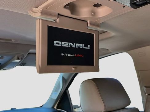 Used 2018 GMC Yukon Denali w/ Denali Ultimate Package AWD/4WD image 13
