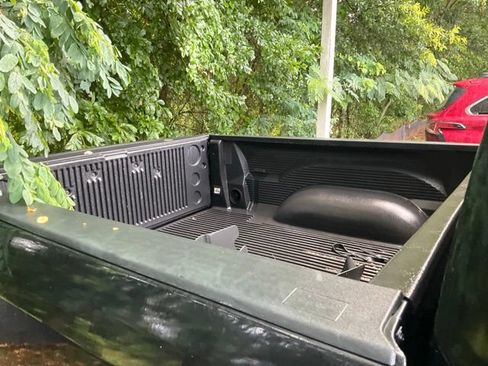 Used 2017 RAM 1500 Express w/ Express Value Package RWD image 4