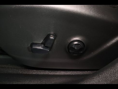 Used 2020 Jeep Cherokee Limited AWD/4WD image 6