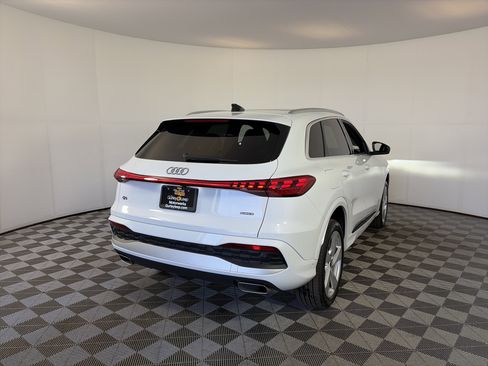 Certified 2025 Audi Q5 Premium Plus w/ Premium Plus image 10