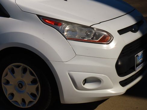 Used 2018 Ford Transit Connect XLT image 6