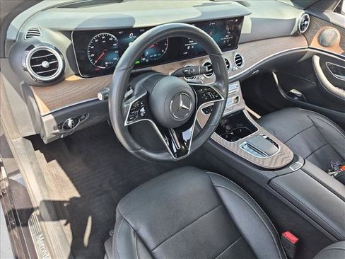 Used 2022 Mercedes-Benz E 450 4MATIC Sedan image 10