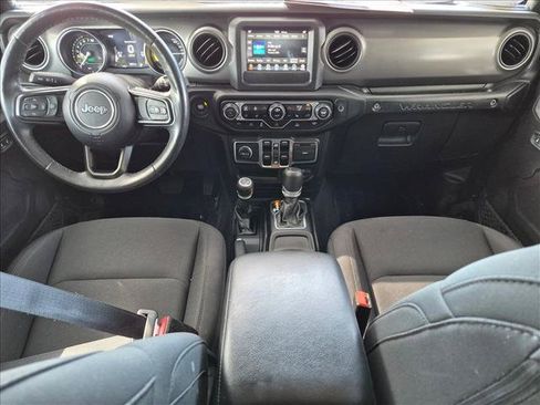 Used 2023 Jeep Wrangler Unlimited w/ Cold Weather Group AWD/4WD image 18