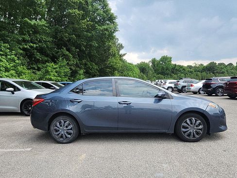 Used 2019 Toyota Corolla LE FWD image 6