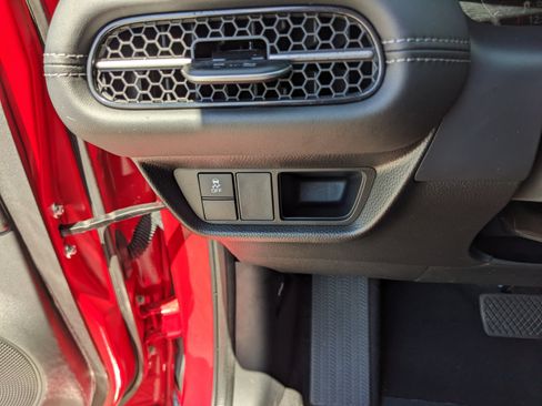 Used 2024 Honda HR-V EX-L image 32