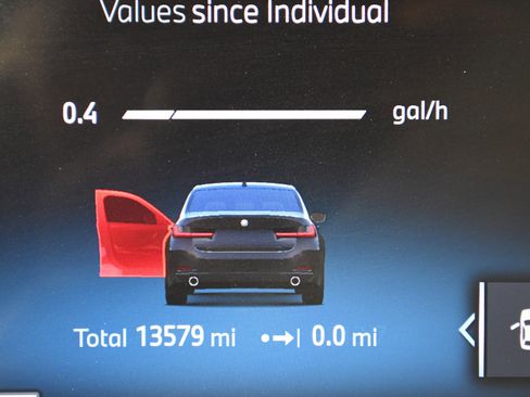 Used 2025 BMW 330i Sedan image 15