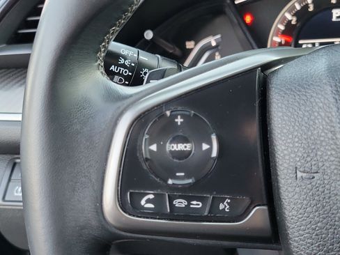 Used 2017 Honda Civic Sport image 7