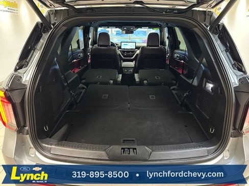 Used 2025 Ford Explorer Platinum w/ LUX Leather Package image 28