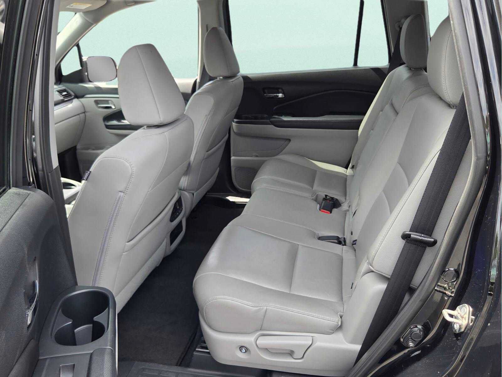 Used 2017 Honda Pilot EX-L image 11
