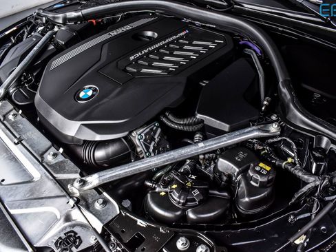 Used 2023 BMW M440i Convertible w/ Premium Package image 15