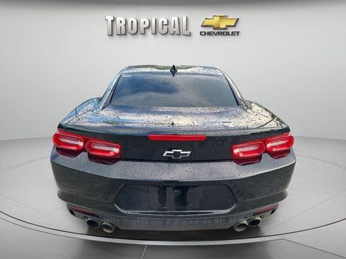 Used 2023 Chevrolet Camaro LT RWD image 4