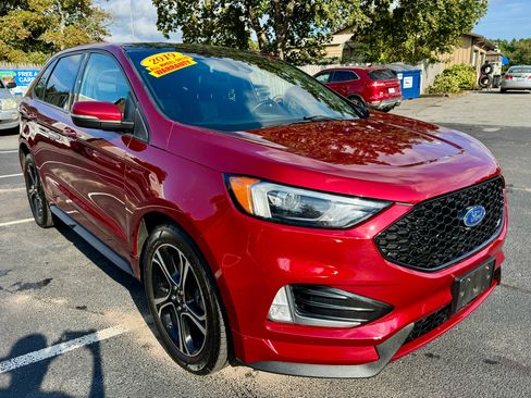 Used 2019 Ford Edge ST w/ Convenience Package image 3