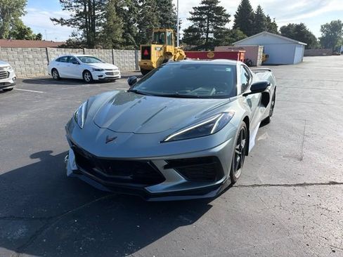Used 2024 Chevrolet Corvette Stingray Coupe w/ Z51 Performance Package RWD image 2