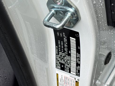 Certified 2025 Toyota Land Cruiser image 36