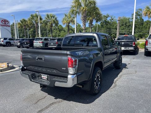 Used 2023 Toyota Tacoma TRD Off-Road AWD/4WD image 10