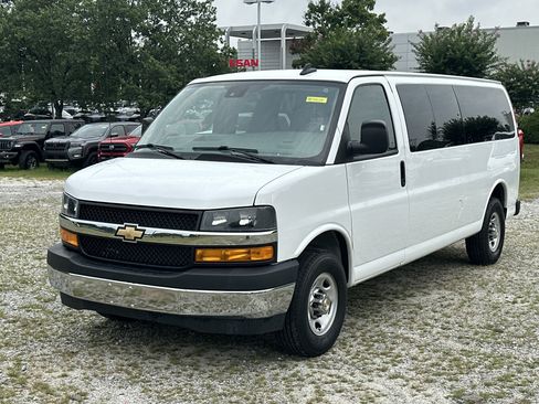 Used 2024 Chevrolet Express 3500 LT w/ LT Preferred Equipment Group RWD image 1