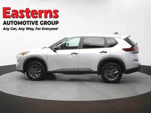 Used 2024 Nissan Rogue S FWD image 60