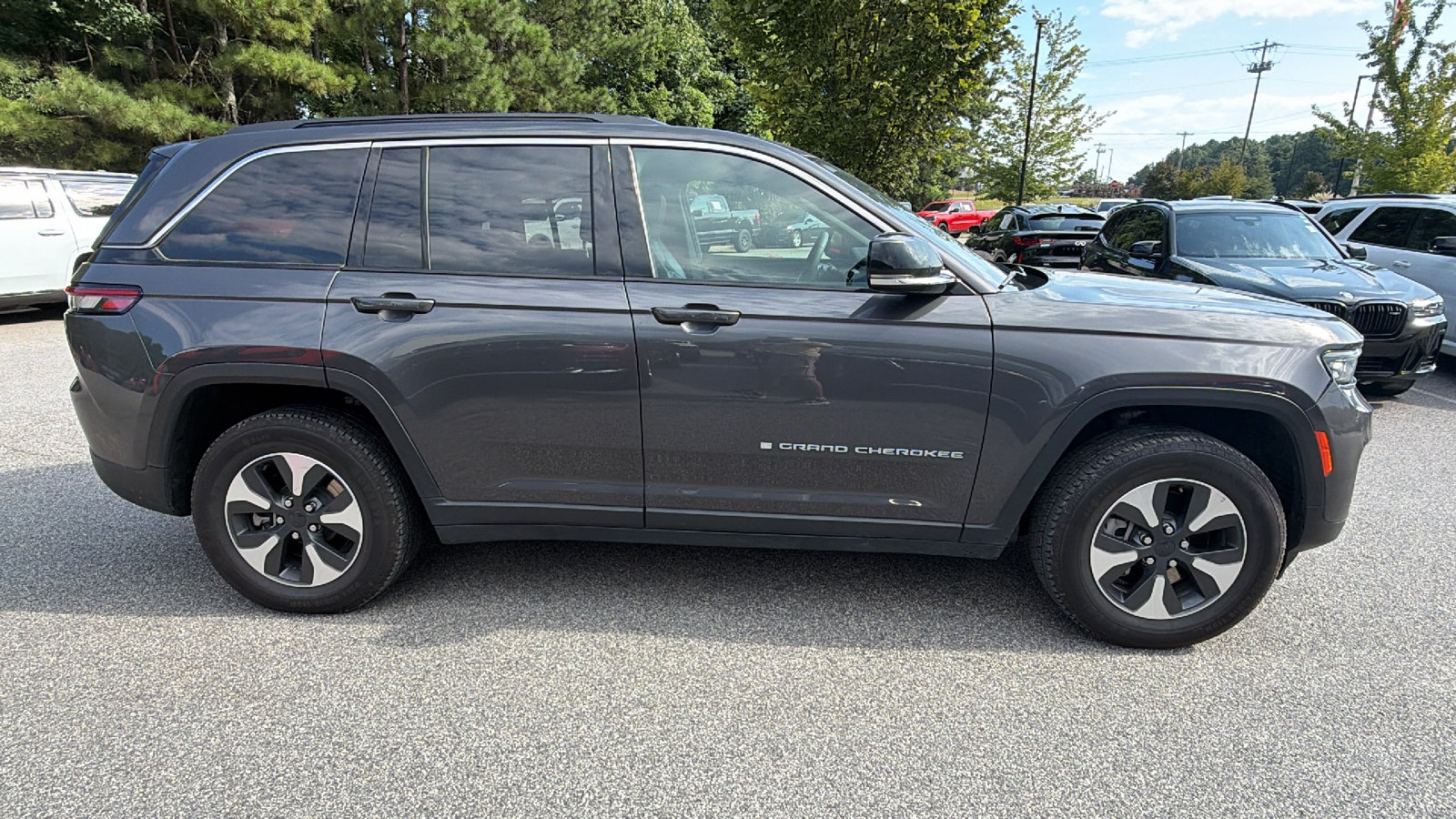 Used 2024 Jeep Grand Cherokee Limited 4xe AWD/4WD image 7