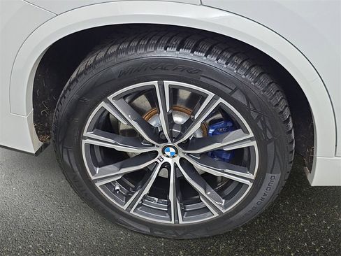 Used 2024 BMW X5 M60i image 33