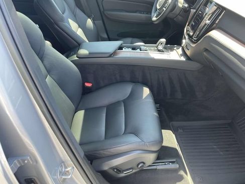 Used 2023 Volvo XC60 B5 Plus w/ Climate Package AWD/4WD image 20