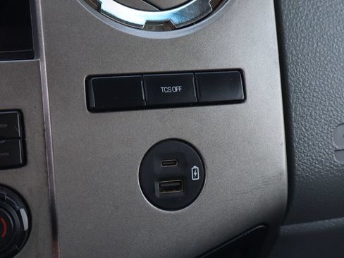 Used 2023 Ford F650 2WD Regular Cab Super Duty image 30