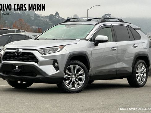 Used 2019 Toyota RAV4 XLE Premium image 1