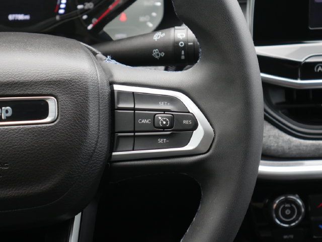 Used 2022 Jeep Compass Latitude AWD/4WD image 16