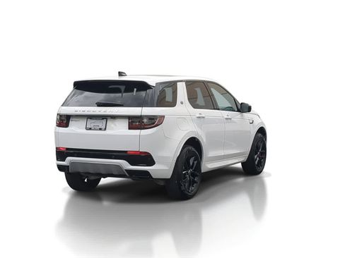 Used 2025 Land Rover Discovery Sport S image 8