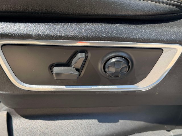 Used 2021 RAM 1500 Laramie AWD/4WD image 19
