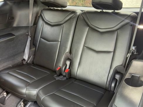 Used 2023 Cadillac XT6 Premium Luxury w/ LPO, Floor Liner Package AWD/4WD image 12