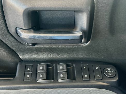 Used 2018 Chevrolet Silverado 1500 LT w/ All Star Edition AWD/4WD image 15