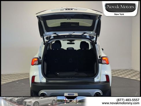 Used 2022 Ford Escape SE w/ Convenience Package image 8