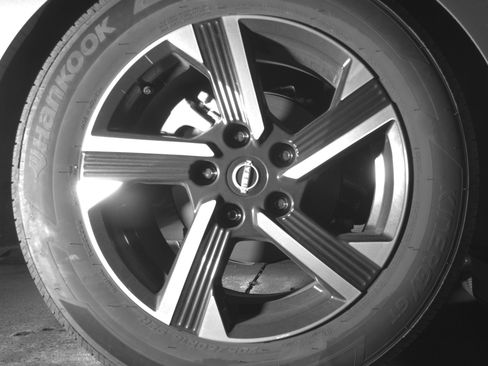 Used 2025 Nissan Sentra SV FWD image 15
