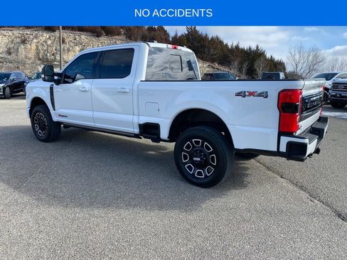 Used 2025 Ford F250 Platinum image 4