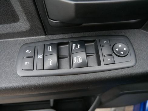 Used 2018 RAM 1500 Express image 10