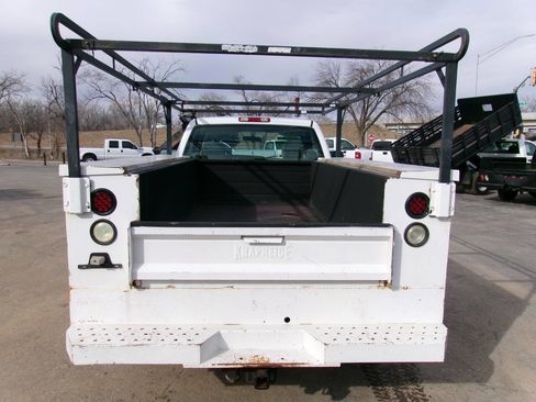 Used 2006 Chevrolet Silverado 2500 W/T w/ Skid Plate Package image 5