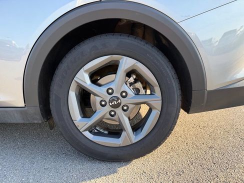 Certified 2025 Kia K4 FWD image 31