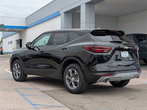 New 2026 Chevrolet Blazer LT image 10