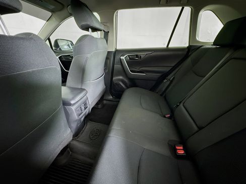 Used 2023 Toyota RAV4 LE AWD/4WD image 23