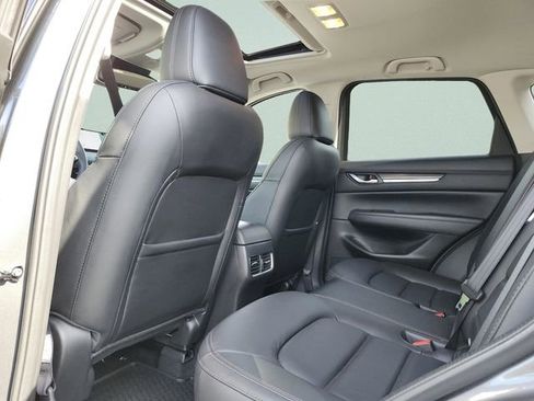 Used 2023 MAZDA CX-5 AWD 2.5 S w/ Premium Package image 19