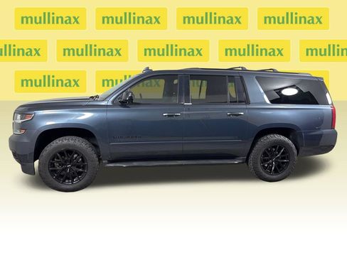 Used 2019 Chevrolet Suburban Premier AWD/4WD image 12