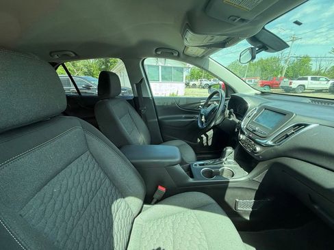 Used 2018 Chevrolet Equinox LT AWD/4WD image 17